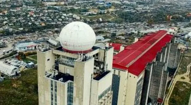 Новости Севастополя - В Севастополе «Лада Приора» врезалась крышей в асфальт