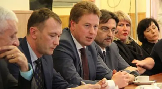 Новости Севастополя - ДТП в Севастополе: дорогу не поделили иномарка и троллейбус
