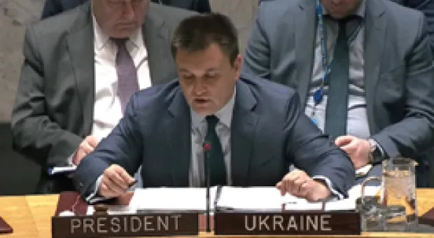 Мировые новости - Из-за дождя центр Севастополя встал в пробках