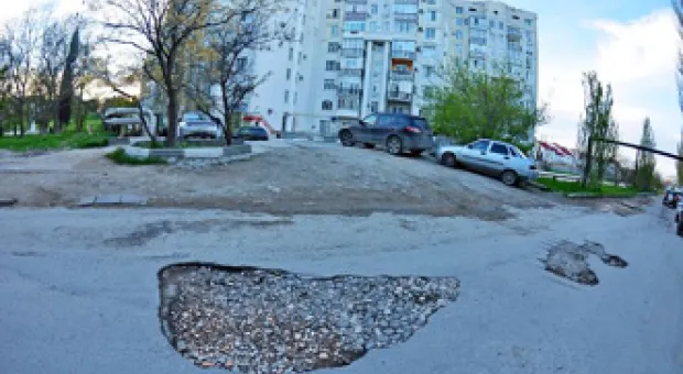 Улица имени одного из руководителей Севастополя подверглась артобстрелу?