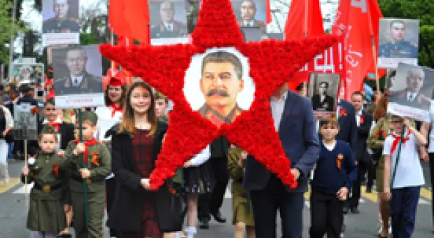 Сталин стал лидером в опросе россиян о самых выдающихся личностях в истории
