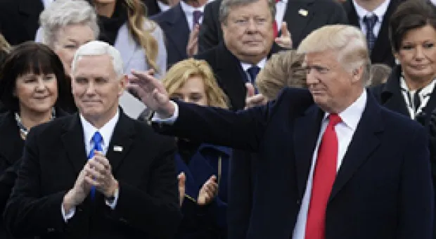 Трамп надеется на изменения поведения России на Украине, заявил Пенс