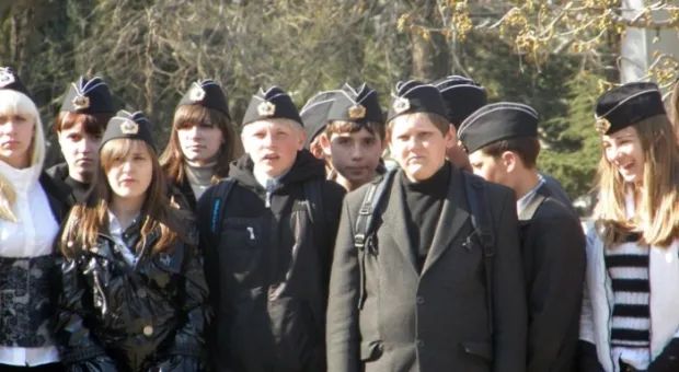 В Севастополе стартовала акция «Повяжи георгиевскую ленточку» (ФОТО)
