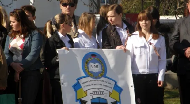 В Севастополе стартовала акция «Повяжи георгиевскую ленточку» (ФОТО)