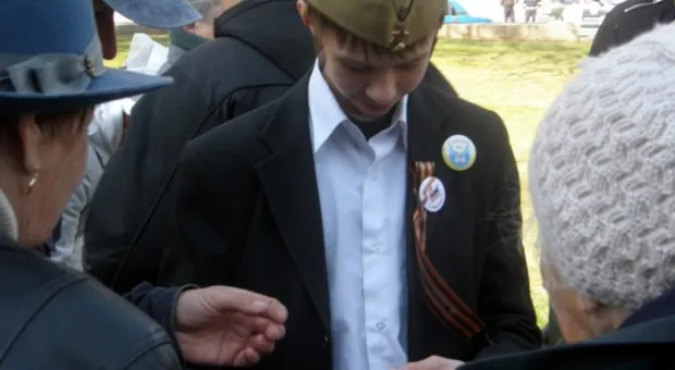 В Севастополе стартовала акция «Повяжи георгиевскую ленточку» (ФОТО)