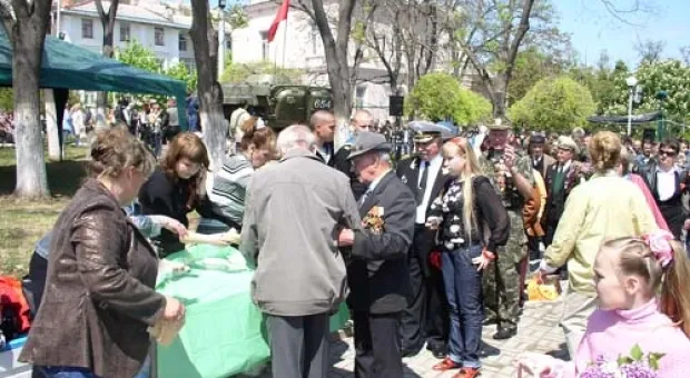 Полевая кухня объединила поколения севастопольцев (ФОТО)