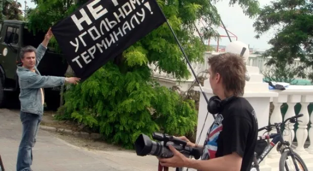 В Севастополе прошёл вело и автопробег против угольного терминала (ФОТО)