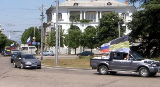 Автопробег Москва-Севастополь прибыл в город-герой (ФОТО)