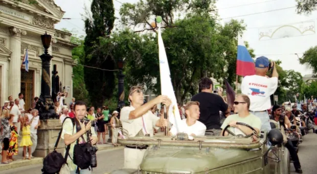 Хирургу вручили флаг Севастополя