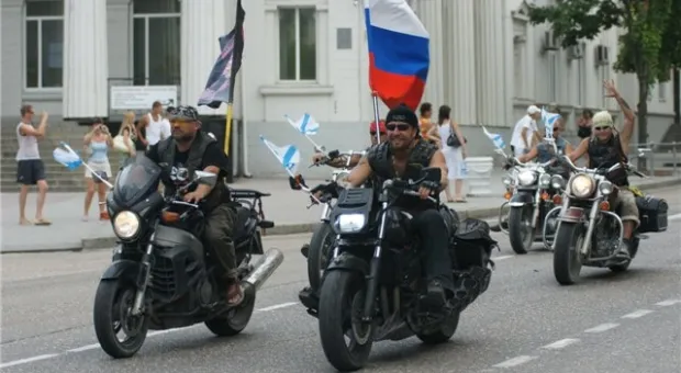 Авто-Мото-Аквапробег в честь дня флота РФ