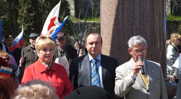 В Севастополе митингом у памятника Екатерине II отметили годовщину присоединения Крыма к России
