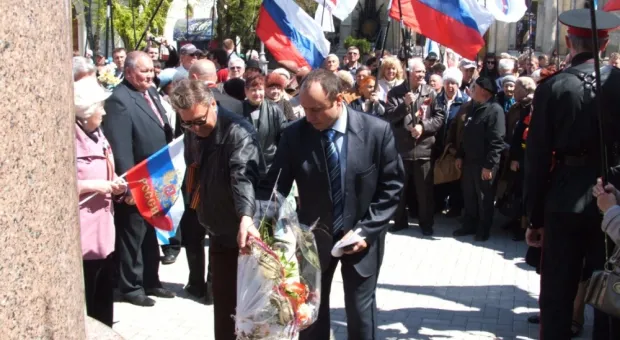 В Севастополе митингом у памятника Екатерине II отметили годовщину присоединения Крыма к России