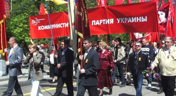 Севастопольский Первомай. Не без скандалов