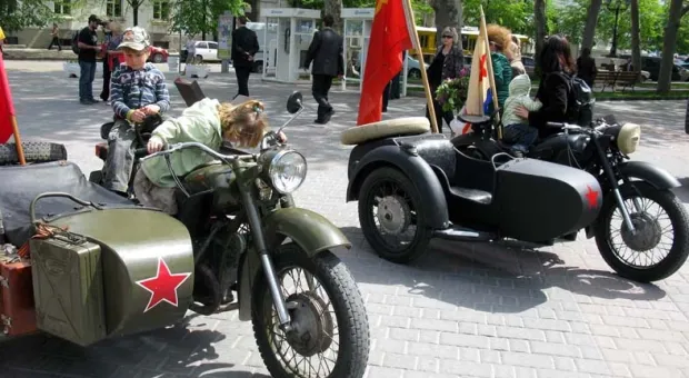 В Севастополе состоялось торжественное собрание города по случаю 65-й годовщины Великой Победы