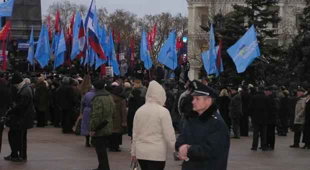 Митинг против вступления Украины в НАТО собрал 1000 человек