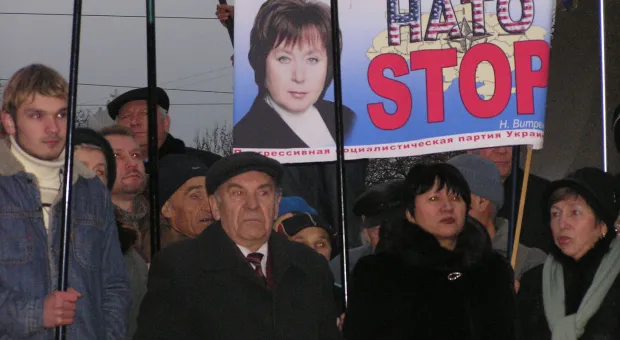 Митинг против вступления Украины в НАТО собрал 1000 человек