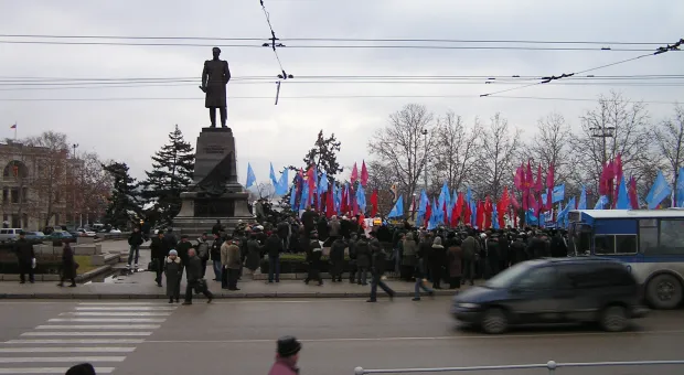 Митинг против вступления Украины в НАТО собрал 1000 человек