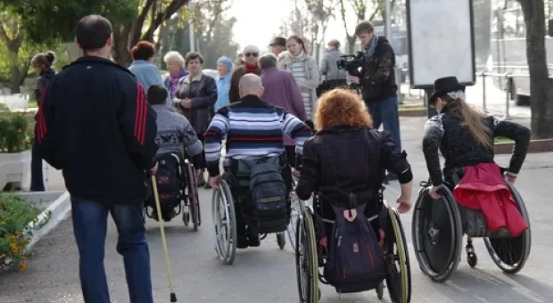 В Севастополе по-прежнему наиболее острой для инвалидов остается проблема доступности