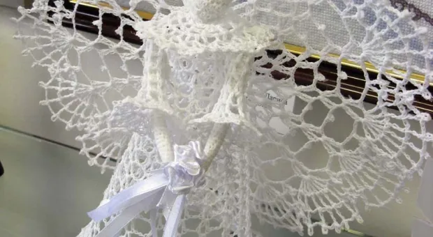 В севастопольском Доме Москвы открылась удивительная выставка - «Новый год, как подарок!»