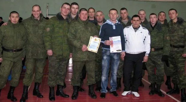 В 175 центре морской и физической подготовки Черноморского флота прошли соревнования по перетягиванию каната, посвященные Дню защитника Отечества