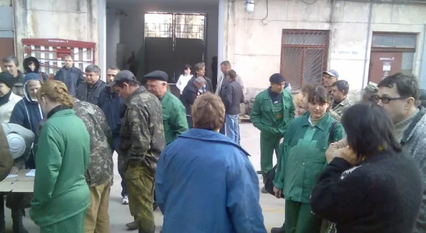 Коллектив Севастопольского винзавода осудил бывшего директора предприятия за использование своего имени и написал свое обращение к президенту