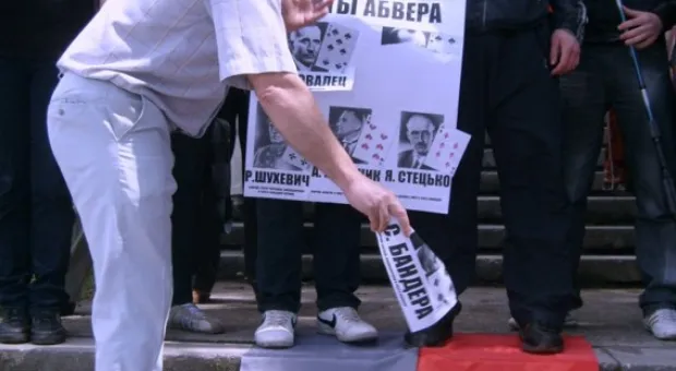 Ялтинские антифашисты провели акцию «суд истории»