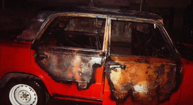 В Севастополе маньяк-поджигатель продолжает уничтожать автомобили