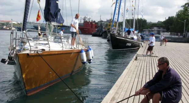 Международную парусную регату «Морской Корпус – Города-Герои 2011» приветствует и поддерживает руководство городов от Мурманска до Керчи