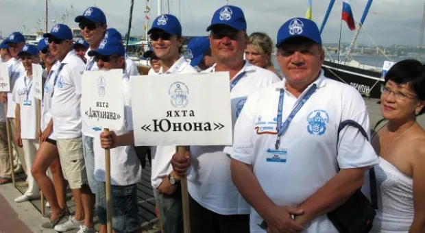 Международную парусную регату «Морской Корпус – Города-Герои 2011» приветствует и поддерживает руководство городов от Мурманска до Керчи