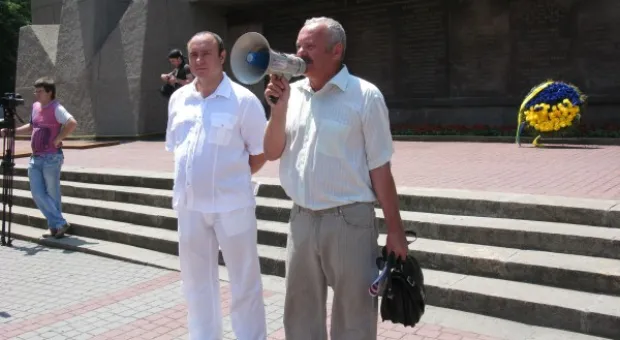 Севастопольцы вышли на антинатовский митинг из-за учений "Си Бриз"