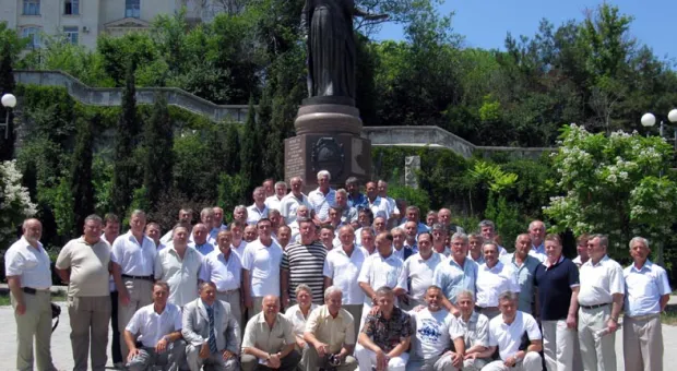В Севастополе прошла юбилейная встреча выпускников Черноморского ВВМУ имени П.С. Нахимова 1976 года выпуска