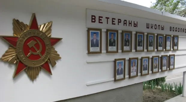 Главнокомандующий ВМФ проинспектировал школу младших специалистов в Севастополе