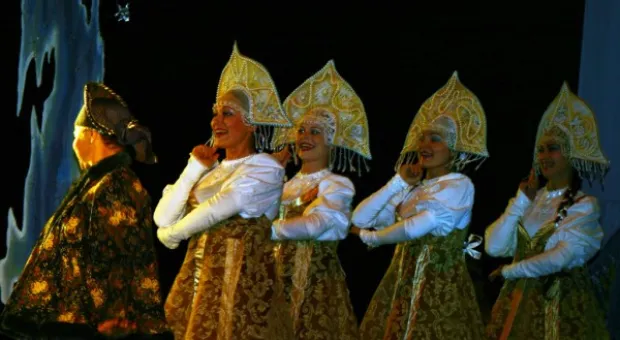 25 сентября Севастопольский театр для детей и молодежи «На Большой Морской» в очередной раз радушно принял «сильноукраинцев» Севастополя 25 сентября Севастопольский театр для детей и молодежи «На Большой Морской» в очередной раз радушно принял «сильноукраинцев» Севастополя