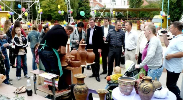 В Севастополе состоялась ярмарка «Балаклава – город рыбаков, виноделов, мастеров»