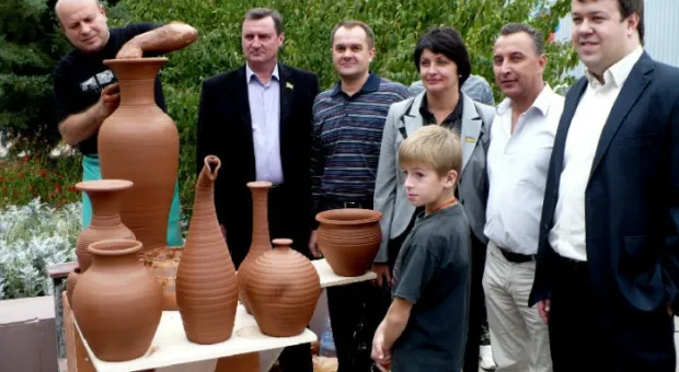 В Севастополе состоялась ярмарка «Балаклава – город рыбаков, виноделов, мастеров»