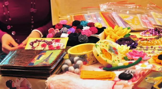 10 декабря в Севастополе стартует предновогодняя выставка-продажа Hand Made «Artizzavr-рожденный, чтобы творить».