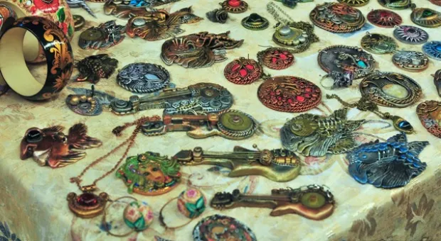10 декабря в Севастополе стартует предновогодняя выставка-продажа Hand Made «Artizzavr-рожденный, чтобы творить».