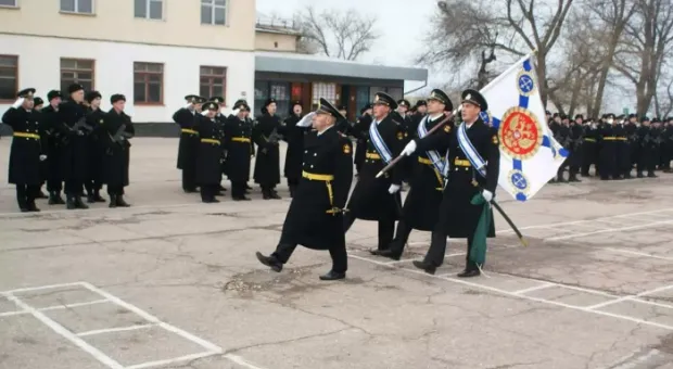 Зенитному ракетному полку Черноморского флота вручено Боевое знамя
