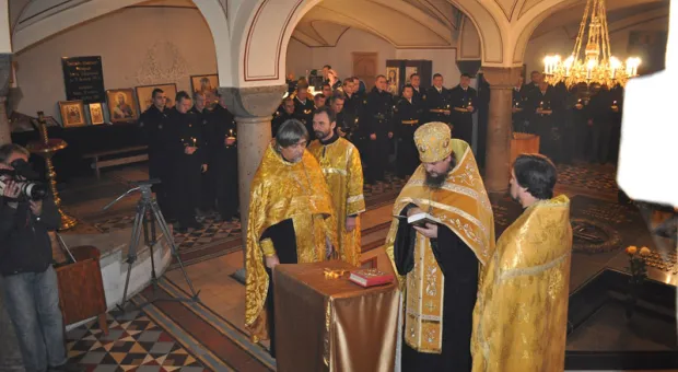 Андреевские флаги кораблей Черноморского флота освящены в православных храмах Севастополя
