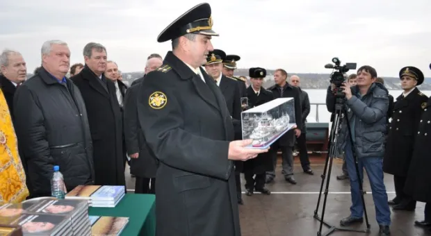 Делегация Оренбургской области в Севастополе презентовала книгу Виктора Черномырдина и посетила БДК ЧФ «Орск» Делегация Оренбургской области в Севастополе презентовала книгу Виктора Черномырдина и посетила БДК ЧФ «Орск»