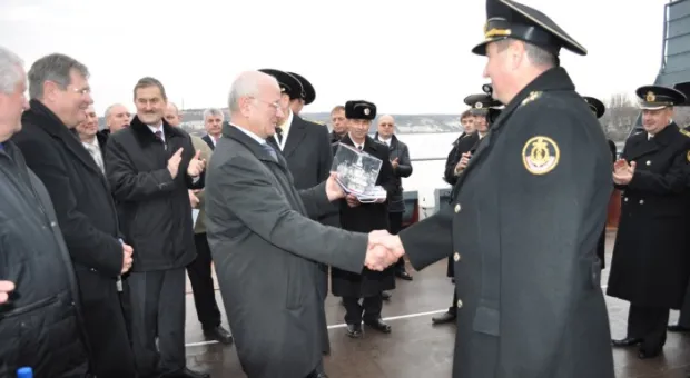 Делегация Оренбургской области в Севастополе презентовала книгу Виктора Черномырдина и посетила БДК ЧФ «Орск» Делегация Оренбургской области в Севастополе презентовала книгу Виктора Черномырдина и посетила БДК ЧФ «Орск»