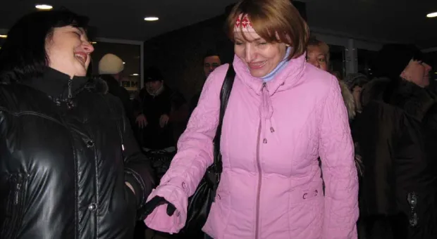 Новогодняя елка на площади Свободы сверкала огнями и талантами