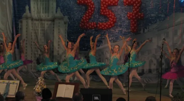 В Севастополе в День Татьяны отметили 257 годовщину со дня основания МГУ им. М.В.Ломоносова В Севастополе в День Татьяны отметили 257 годовщину со дня основания МГУ им. М.В.Ломоносова