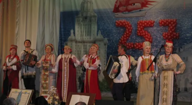 В Севастополе в День Татьяны отметили 257 годовщину со дня основания МГУ им. М.В.Ломоносова В Севастополе в День Татьяны отметили 257 годовщину со дня основания МГУ им. М.В.Ломоносова