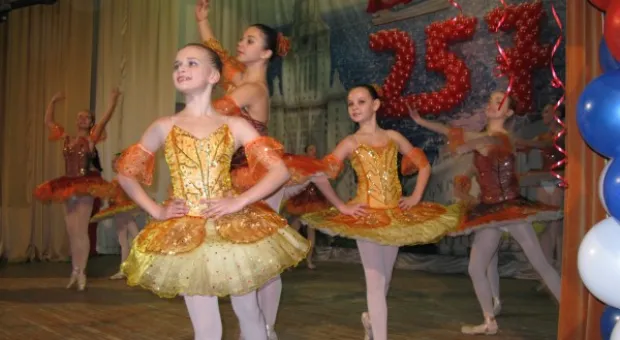 В Севастополе в День Татьяны отметили 257 годовщину со дня основания МГУ им. М.В.Ломоносова В Севастополе в День Татьяны отметили 257 годовщину со дня основания МГУ им. М.В.Ломоносова