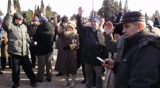 В Севастополе прошел митинг «Верните Парк Победы людям!»