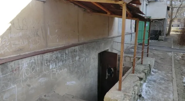 В Севастополе из горящего подвала вынесли четырех бомжей