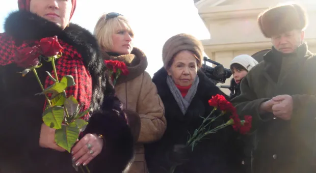 Свеча горела, солнце воссияло На Фиоленте, Пушкину вослед