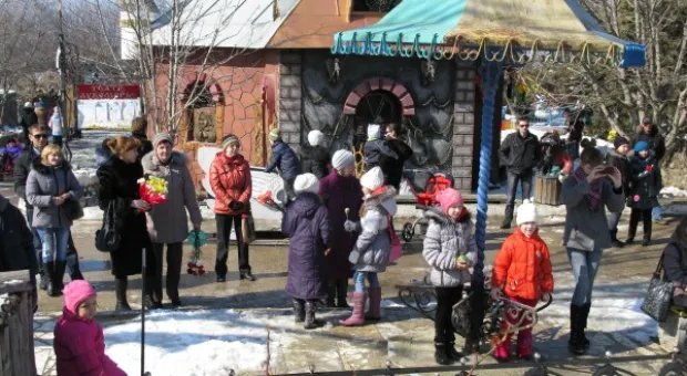 8 марта в детском городке «Лукоморье» 8 марта в детском городке «Лукоморье»