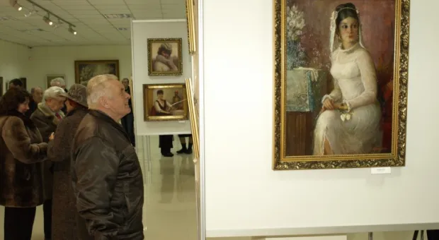 В галерее «Южный Эрмитаж» продолжает свою работу выставка женского портрета, посвященная празднованию 8 марта